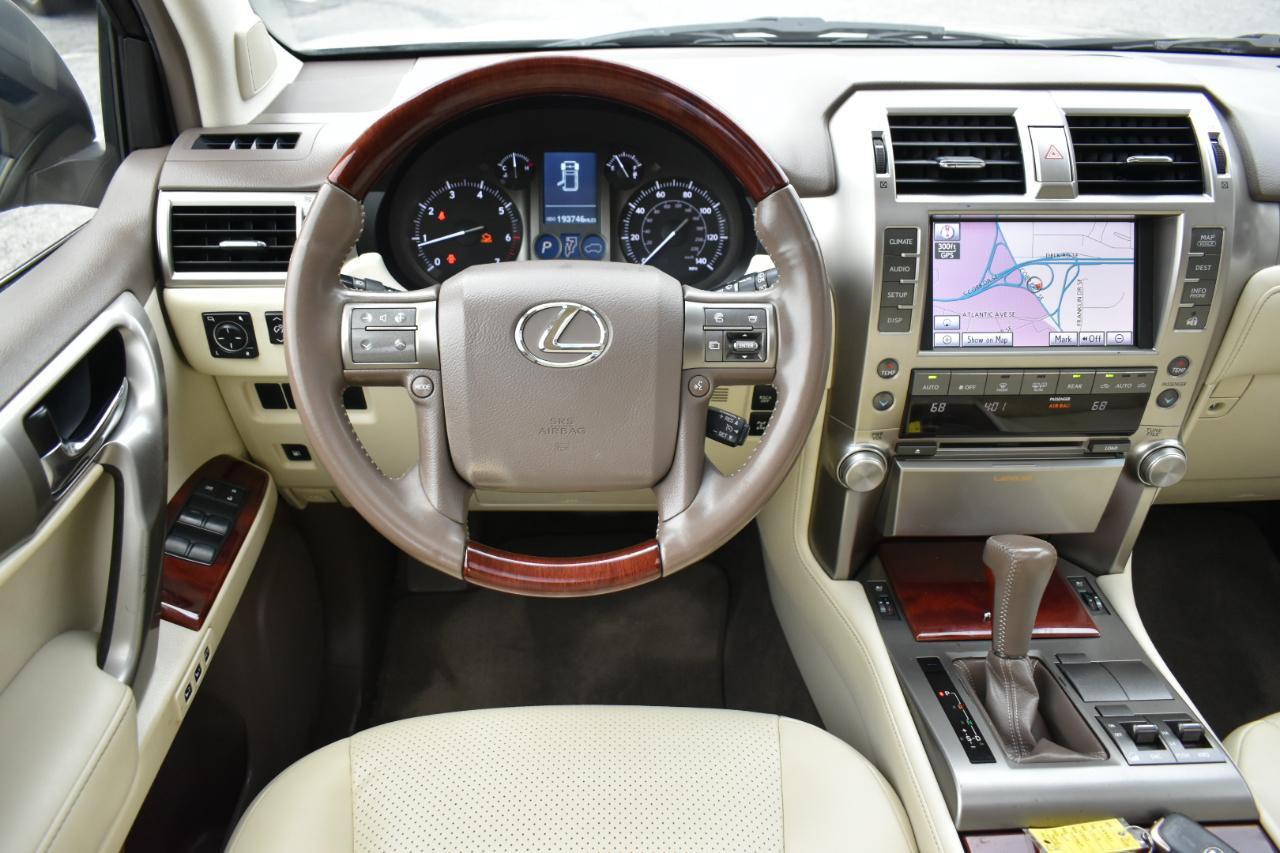 Used 2013 Lexus GX 460 w/ Comfort Plus Pkg AWD/4WD image 12