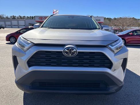 Used 2023 Toyota RAV4 XLE image 8