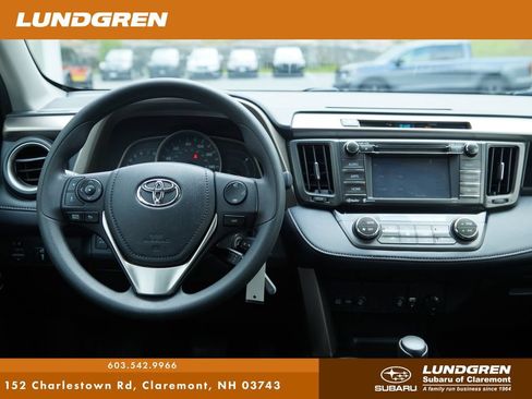 Used 2015 Toyota RAV4 XLE AWD/4WD image 4