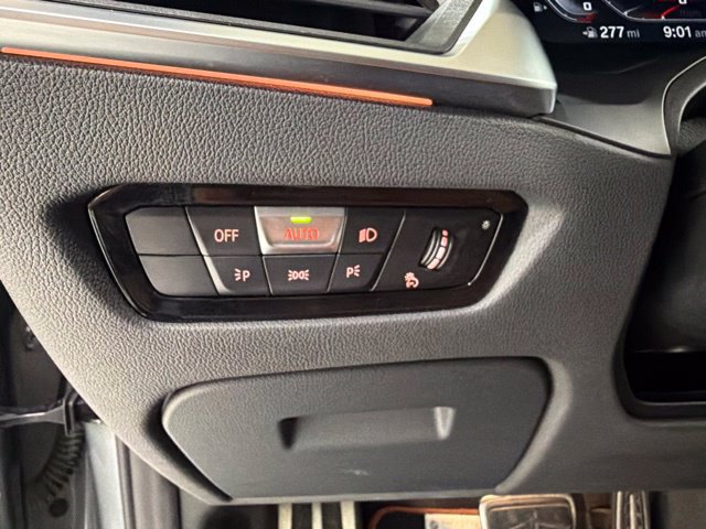 Used 2022 BMW M4 xDrive Competition AWD/4WD image 14