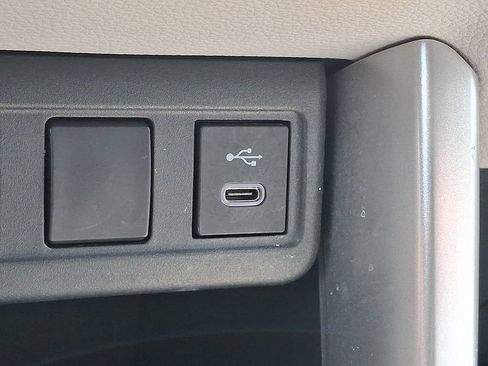 Used 2023 Toyota Corolla Cross L FWD image 24