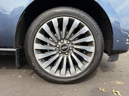 Used 2020 Lincoln Navigator L Reserve w/ Luxury Package image 13