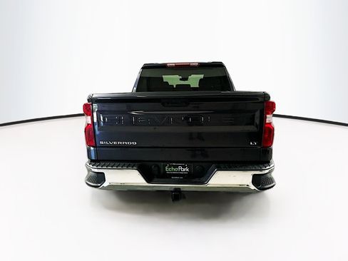 Used 2024 Chevrolet Silverado 1500 LT AWD/4WD image 7