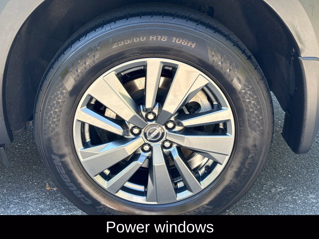 Certified 2024 Nissan Pathfinder SV w/ SV Premium Package FWD image 11