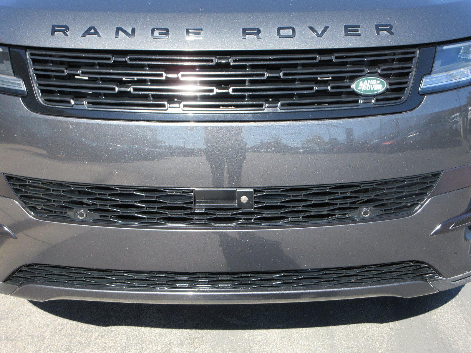 Used 2023 Land Rover Range Rover Sport SE AWD/4WD image 15