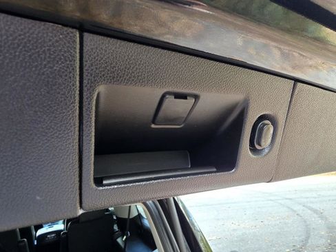 Used 2020 Chevrolet Suburban LT image 13