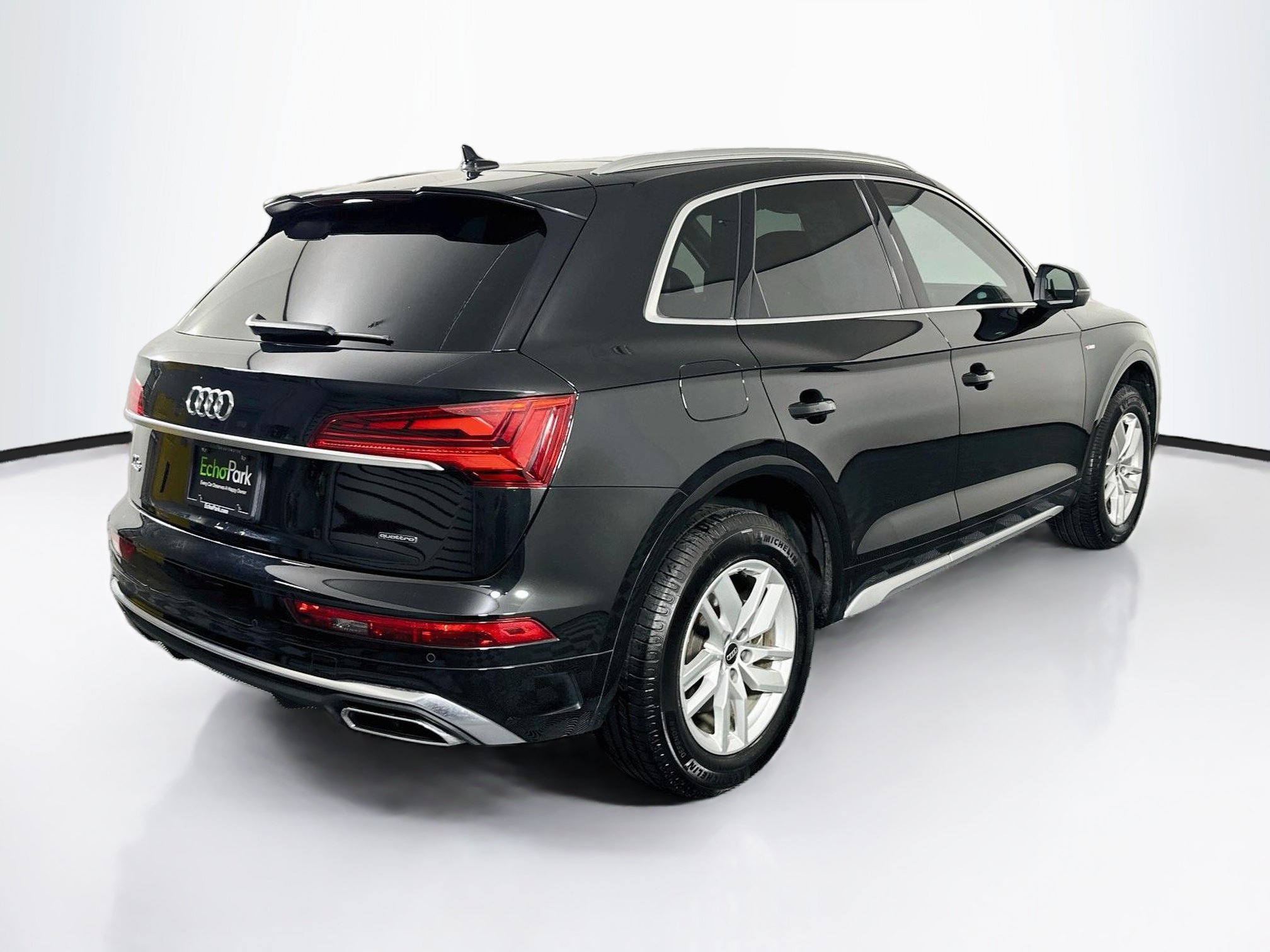 Used 2023 Audi Q5 2.0T Premium w/ Convenience Package AWD/4WD image 9