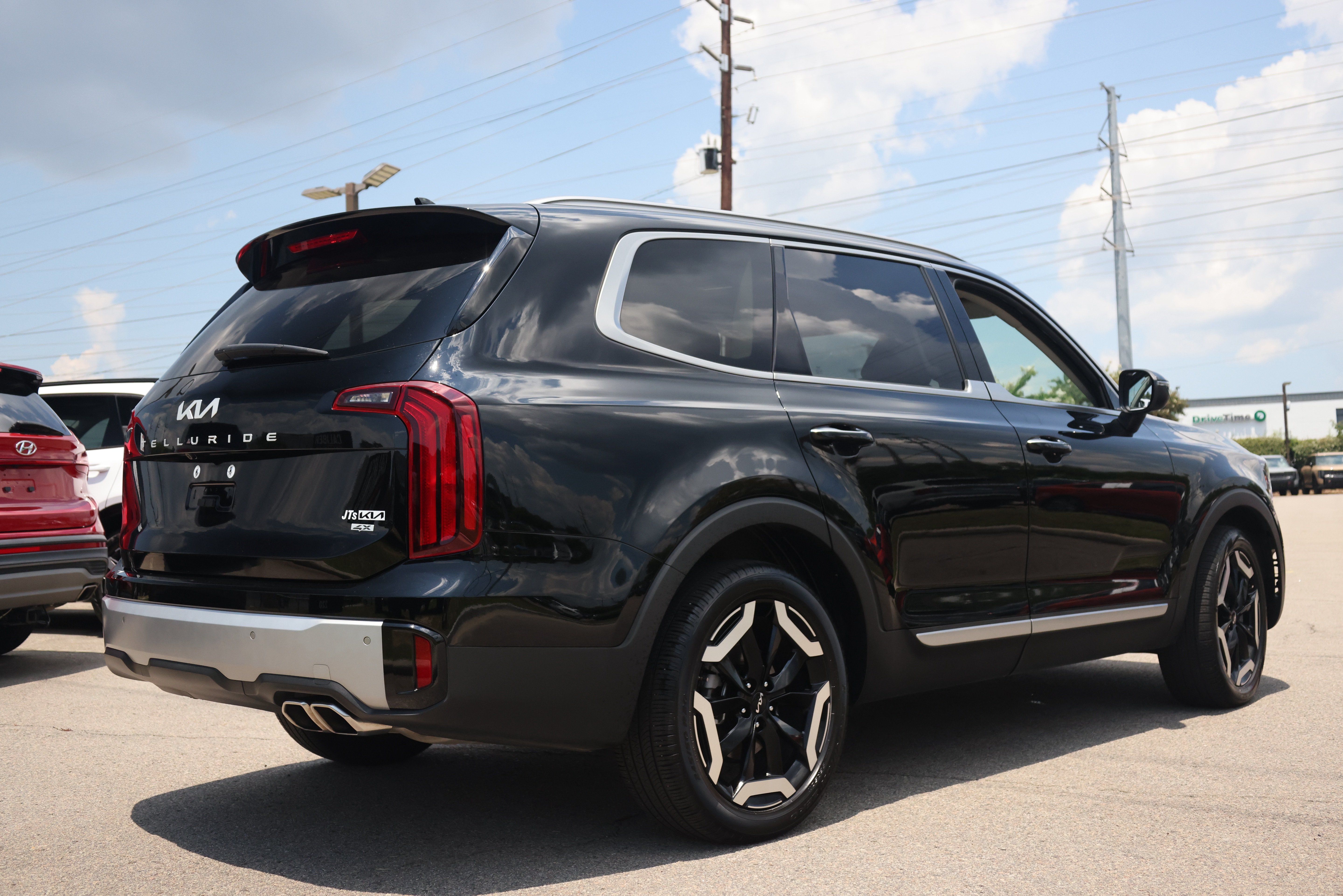 Used 2024 Kia Telluride S w/ S Sunroof Package AWD/4WD image 4