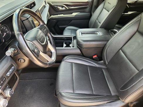 Used 2021 GMC Yukon Denali AWD/4WD image 13