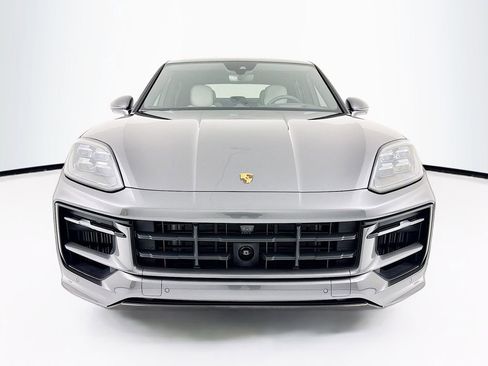 New 2026 Porsche Cayenne Coupe image 6