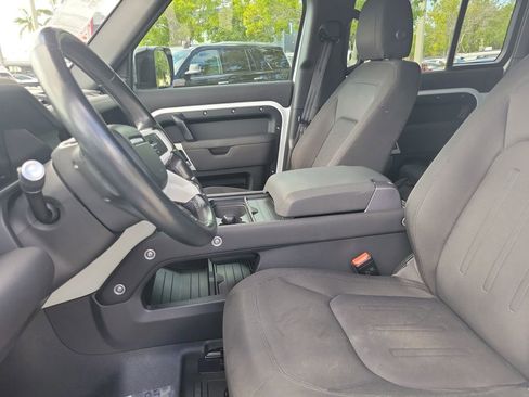 Used 2021 Land Rover Defender 110 image 28