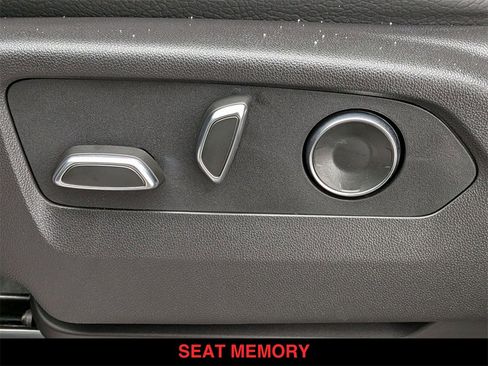 Used 2024 GMC Sierra 1500 Denali w/ Denali Reserve Package image 10