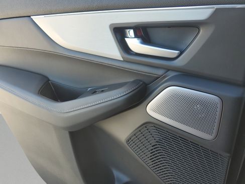 Certified 2026 Acura MDX FWD w/ Technology Package image 21