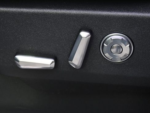 New 2026 Lincoln Navigator Reserve AWD/4WD image 14