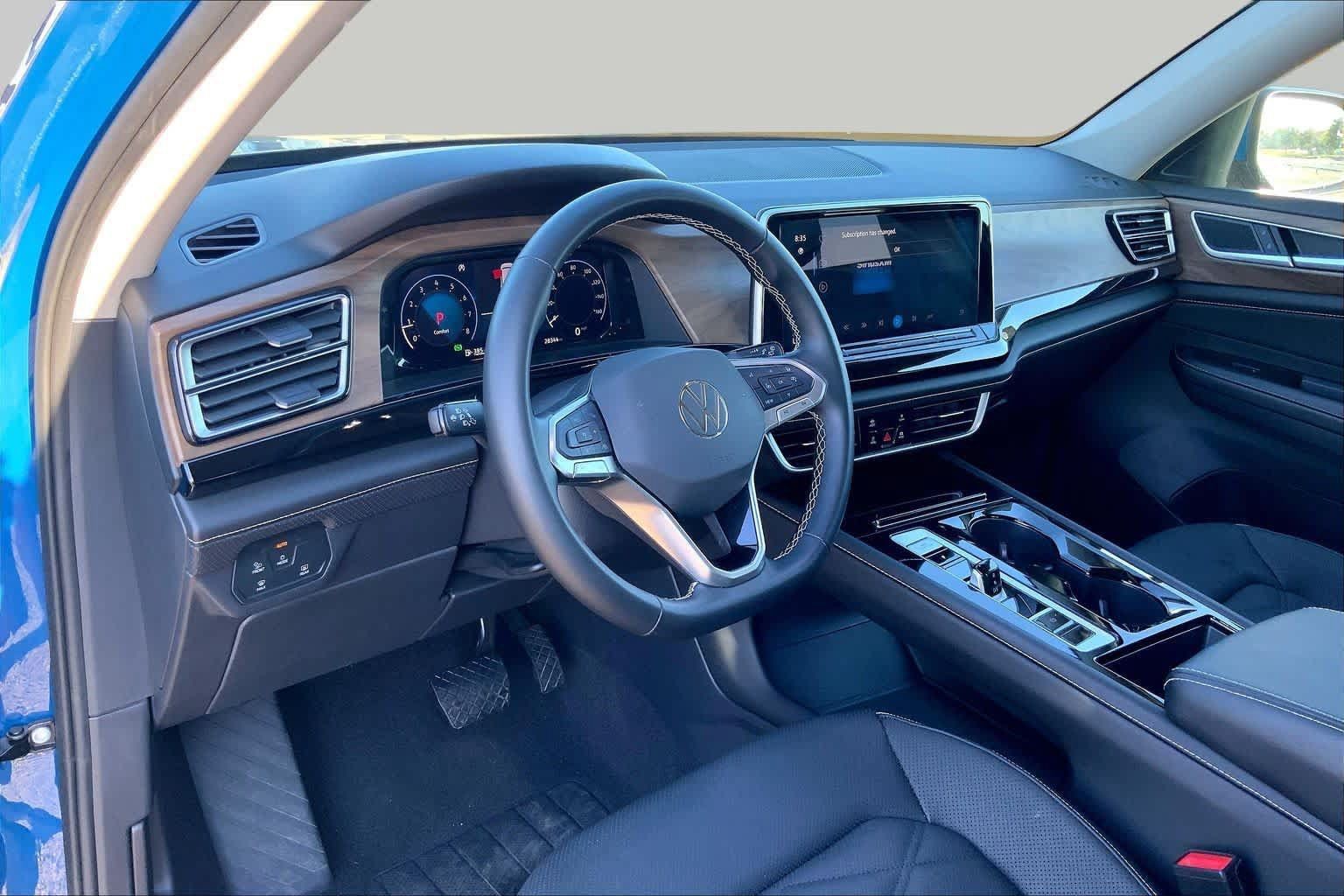 Used 2026 Volkswagen Atlas SE FWD image 17