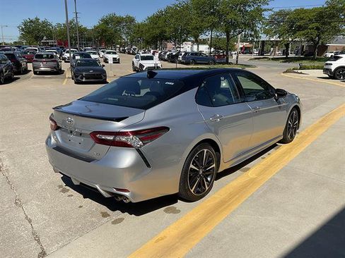 Used 2018 Toyota Camry XSE w/ Driver Assist Package FWD image 3