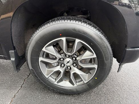 Used 2023 Chevrolet Silverado 1500 RST w/ Z71 Off-Road Package image 12