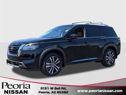 New 2025 Nissan Pathfinder Platinum w/ Cargo Package