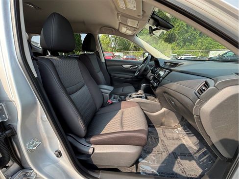 Used 2020 Nissan Rogue SV w/ Premium Package FWD image 41