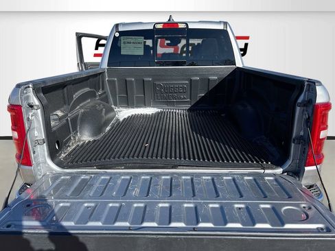 Used 2025 RAM 1500 Laramie image 25