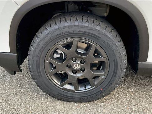 New 2025 Honda Pilot TrailSport image 7