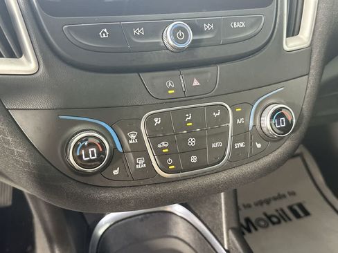 Used 2025 Chevrolet Malibu LT FWD image 18