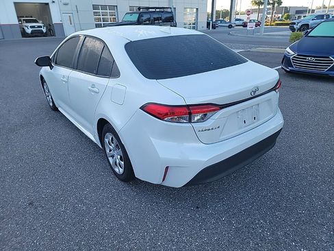 Used 2023 Toyota Corolla LE image 4