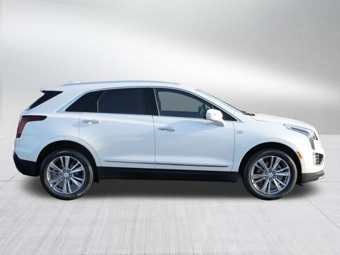 Used 2025 Cadillac XT5 Premium Luxury w/ Technology Package image 8