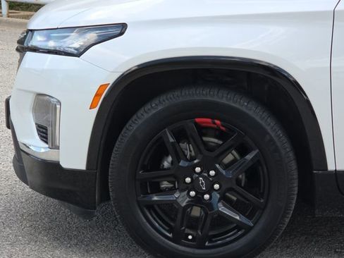 Used 2023 Chevrolet Traverse Premier w/ Redline Edition image 5
