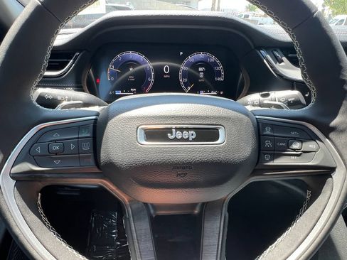 New 2026 Jeep Grand Cherokee L 4WD image 23