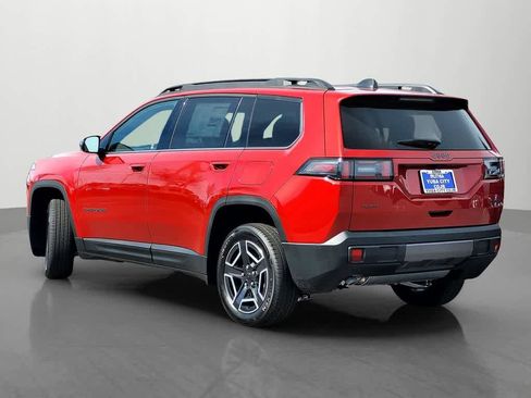 New 2026 Jeep Cherokee Laredo image 4