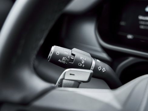 Used 2025 Land Rover Defender 110 V8 image 59