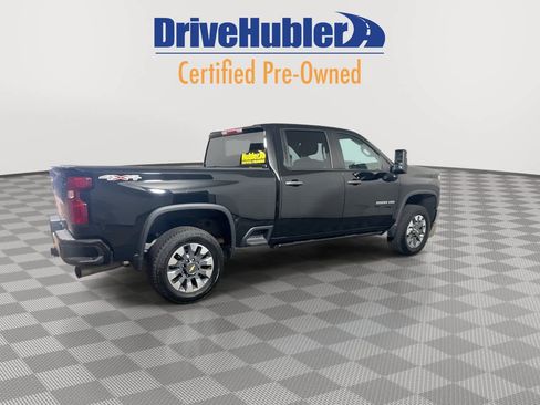 Used 2023 Chevrolet Silverado 2500 Custom w/ Custom Value Package image 8