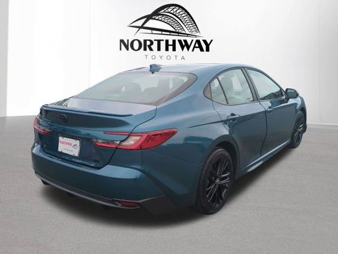 Used 2026 Toyota Camry SE w/ Convenience Package AWD/4WD image 5