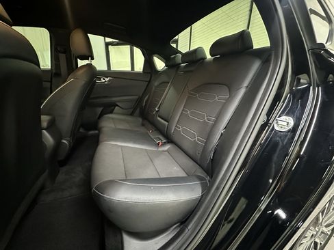 Used 2023 Kia Forte GT-Line w/ GT-Line Technology Package FWD image 19