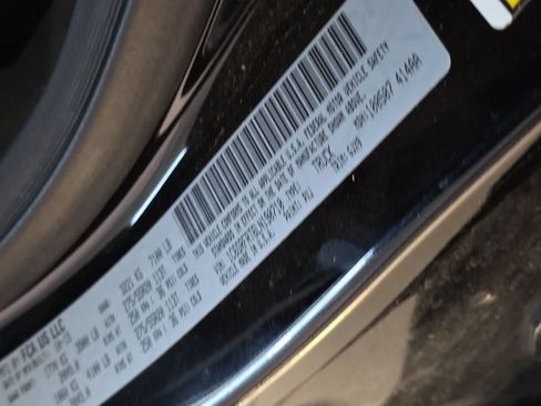 Used 2020 RAM 1500 Laramie AWD/4WD image 25