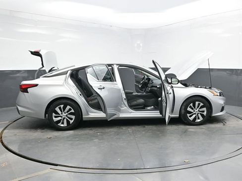 Used 2021 Nissan Altima 2.5 S image 43