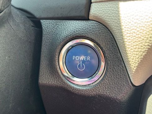 Used 2019 Toyota RAV4 XLE w/ Convenience Package AWD/4WD image 31