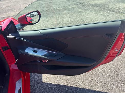 Used 2026 Chevrolet Corvette Stingray Convertible w/ Z51 Performance Package image 23