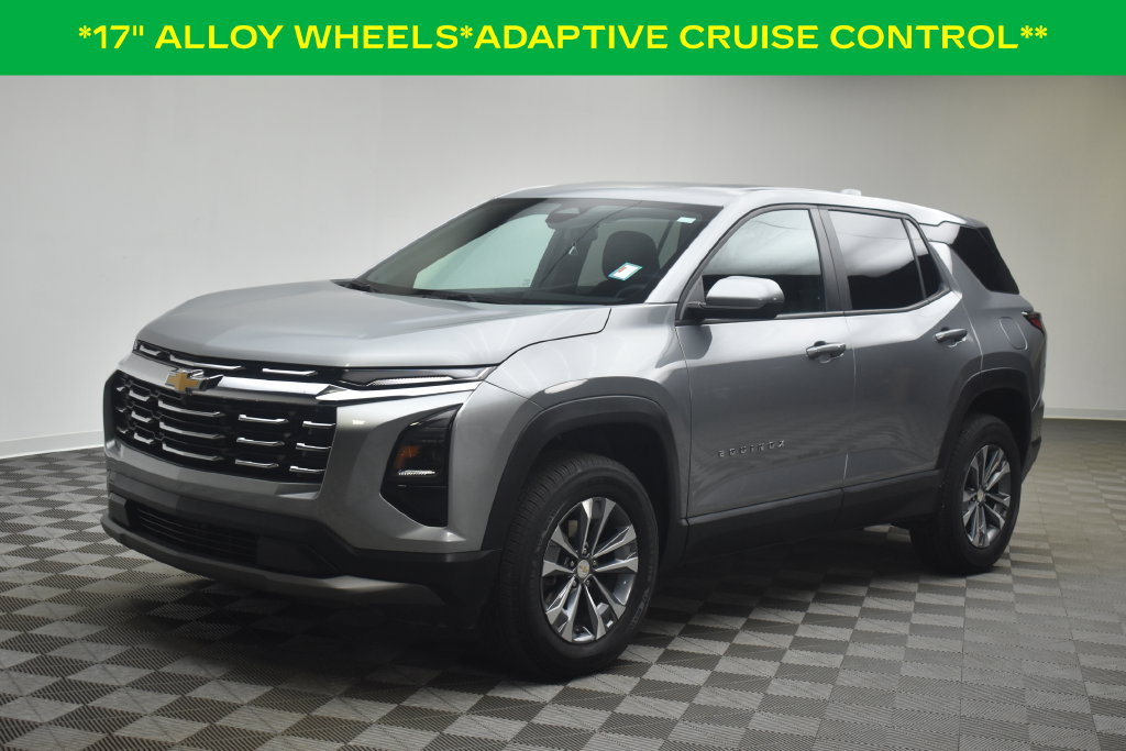 Used 2026 Chevrolet Equinox LT FWD image 2