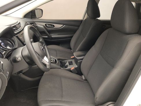 Used 2020 Nissan Rogue Sport S w/ Appearance Package FWD image 17