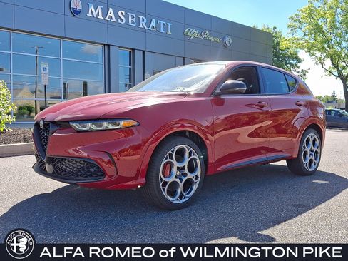 New 2025 Alfa Romeo Tonale Tributo Italiano image 1