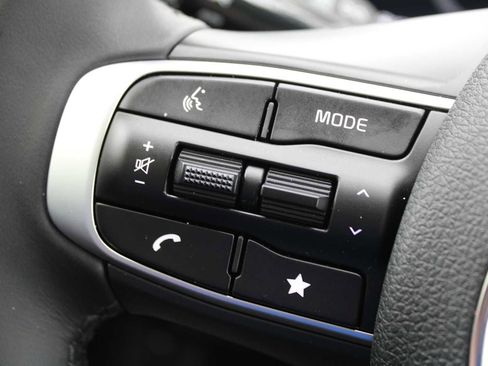 New 2025 Kia K5 EX image 25