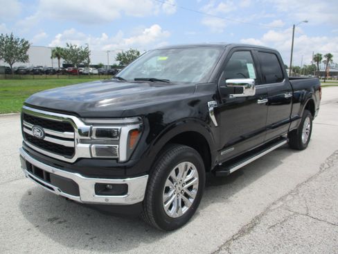 New 2025 Ford F150 Lariat w/ Equipment Group 502A High AWD/4WD image 3