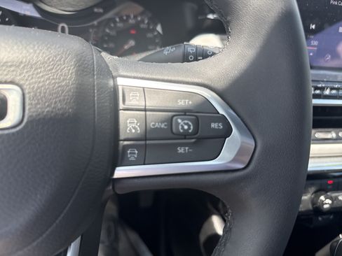 Used 2023 Jeep Compass Limited w/ Elite Group AWD/4WD image 20