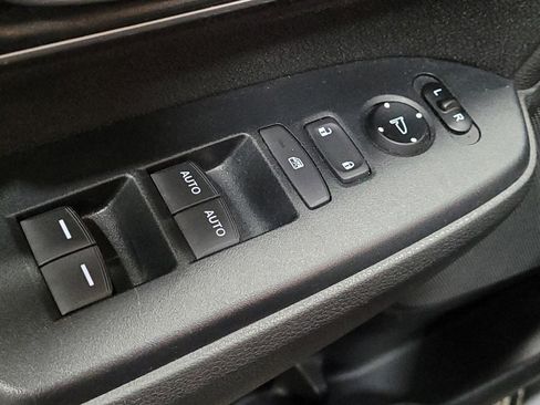 Used 2018 Honda CR-V EX image 27