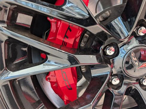 Used 2016 Chevrolet Corvette Z06 w/ 2LZ Preferred Equipment Group RWD image 9