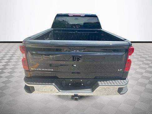 Used 2022 Chevrolet Silverado 1500 LT AWD/4WD image 29