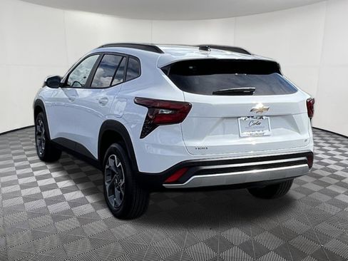 Used 2026 Chevrolet Trax LT w/ Driver Confidence Package image 4