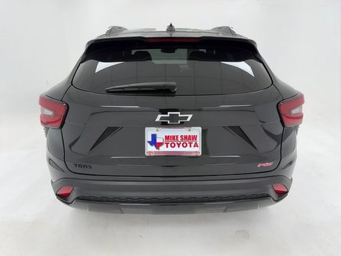 Used 2025 Chevrolet Trax RS w/ Driver Confidence Package image 7